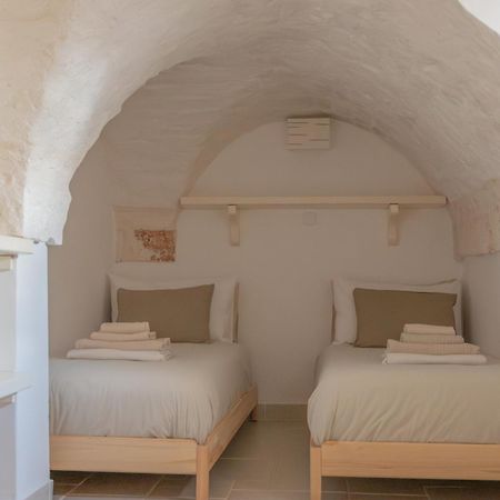 Maja Ostuni Centro - Luxury Apartment ภายนอก รูปภาพ